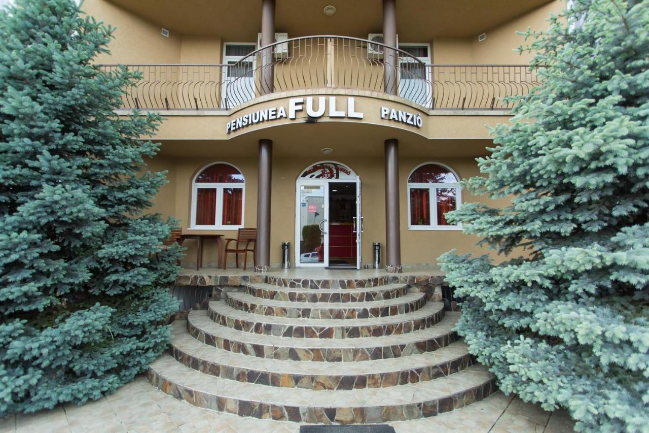 Pensiunea Full Târgu-Mureş Exterior foto