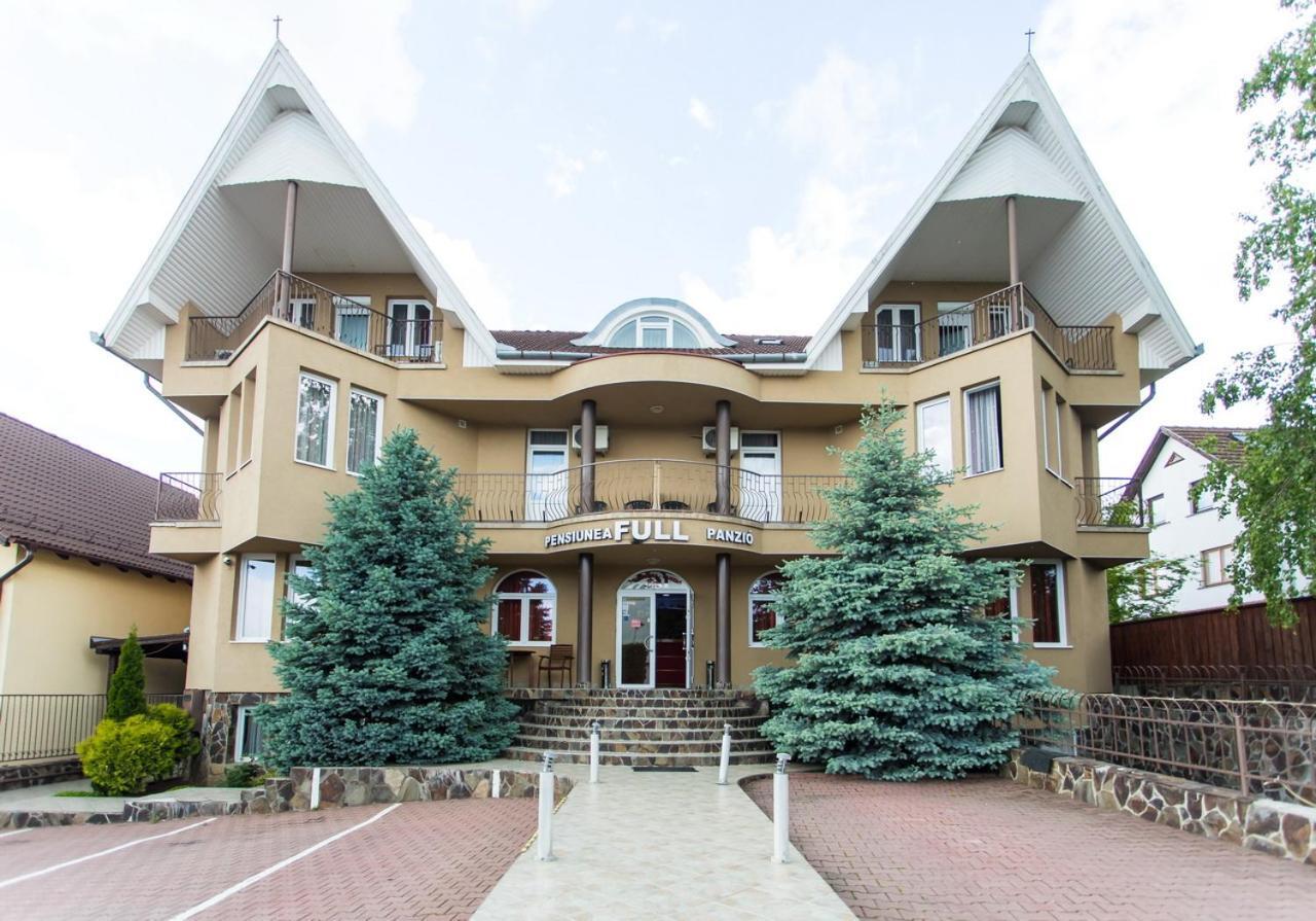 Pensiunea Full Târgu-Mureş Exterior foto